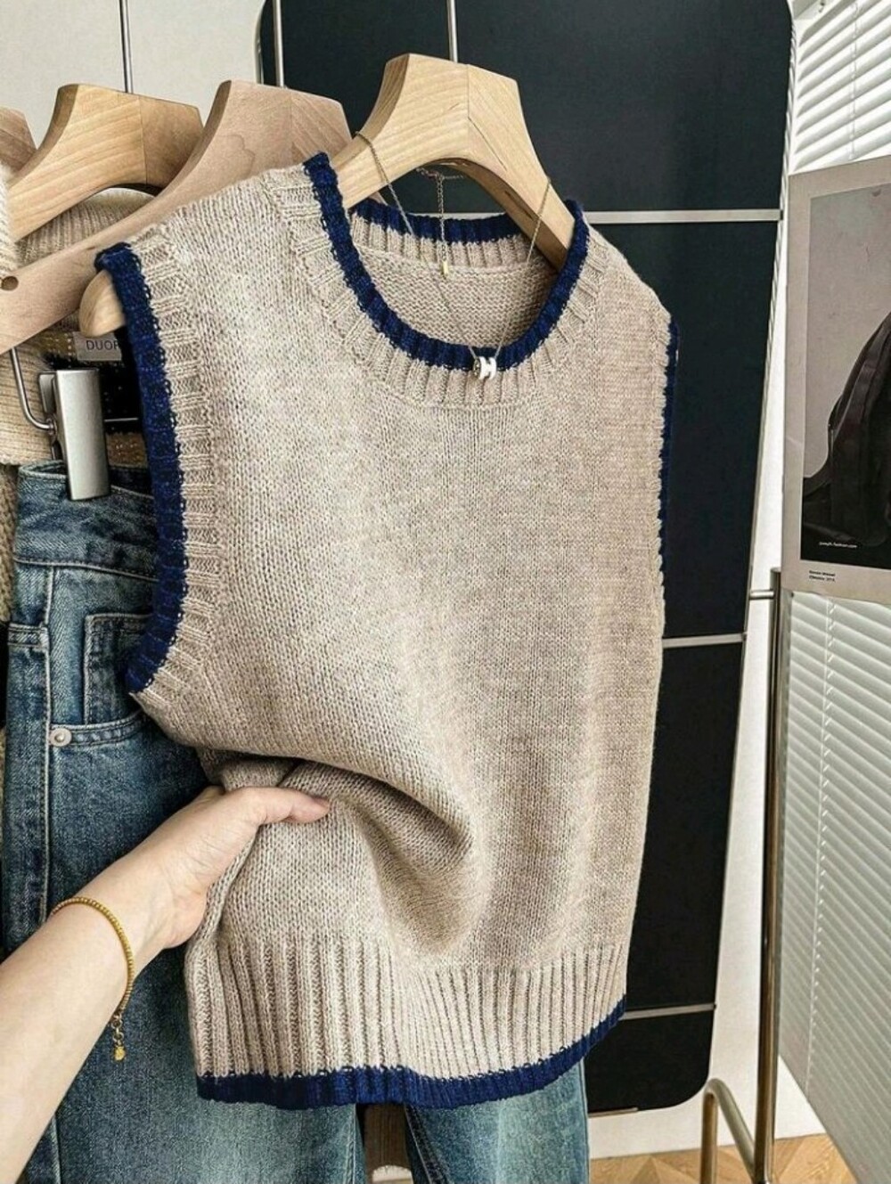 Back-To-School Women Casual Khaki Knitted Top Navy Blue Contrasting Color